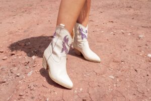 botines-cowboy-mujer-blancas-exe-shoes-rebajas