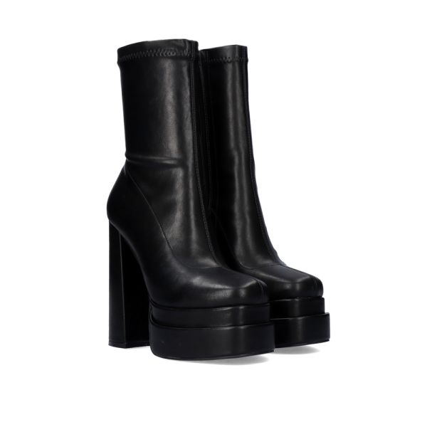 BOOTY HEEL AND DOUBLE PLATFORM T3826-M3170 IN BLACK